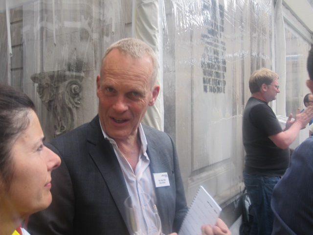 london-11-025